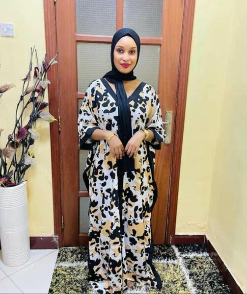 Caftan fleuri élégant