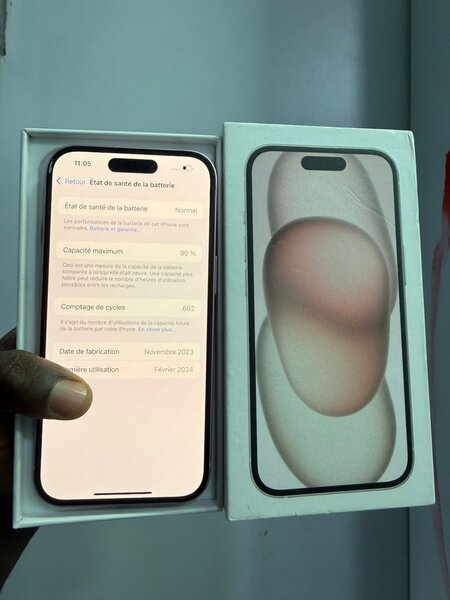 iPhone 15 Rose Neuf 128Go