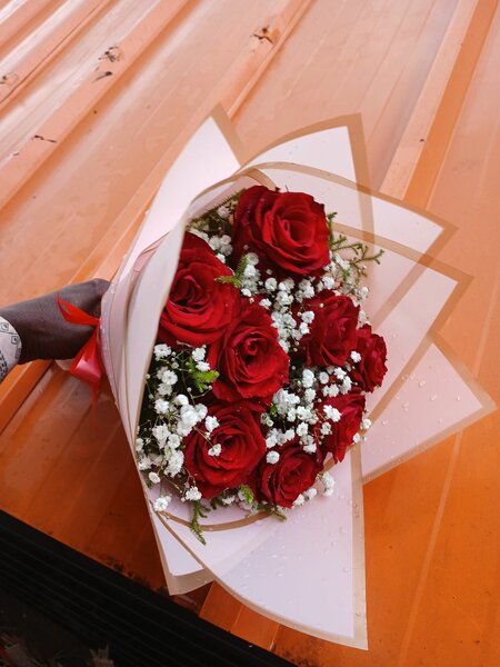 Bouquet de roses rouges élégantes