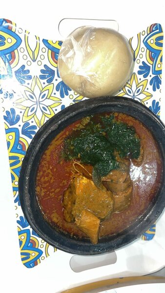 Placali + sauce Graine