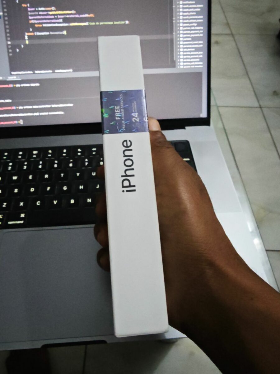 iPhone 16 noir 128 gb