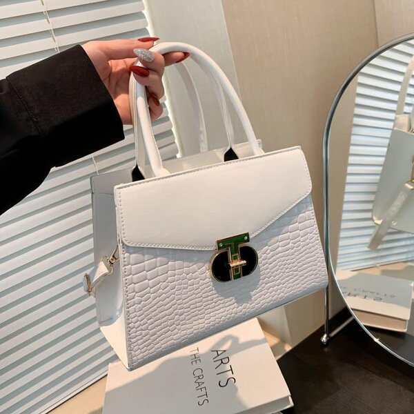 High quality and fashionable trapezoidal women's bag white