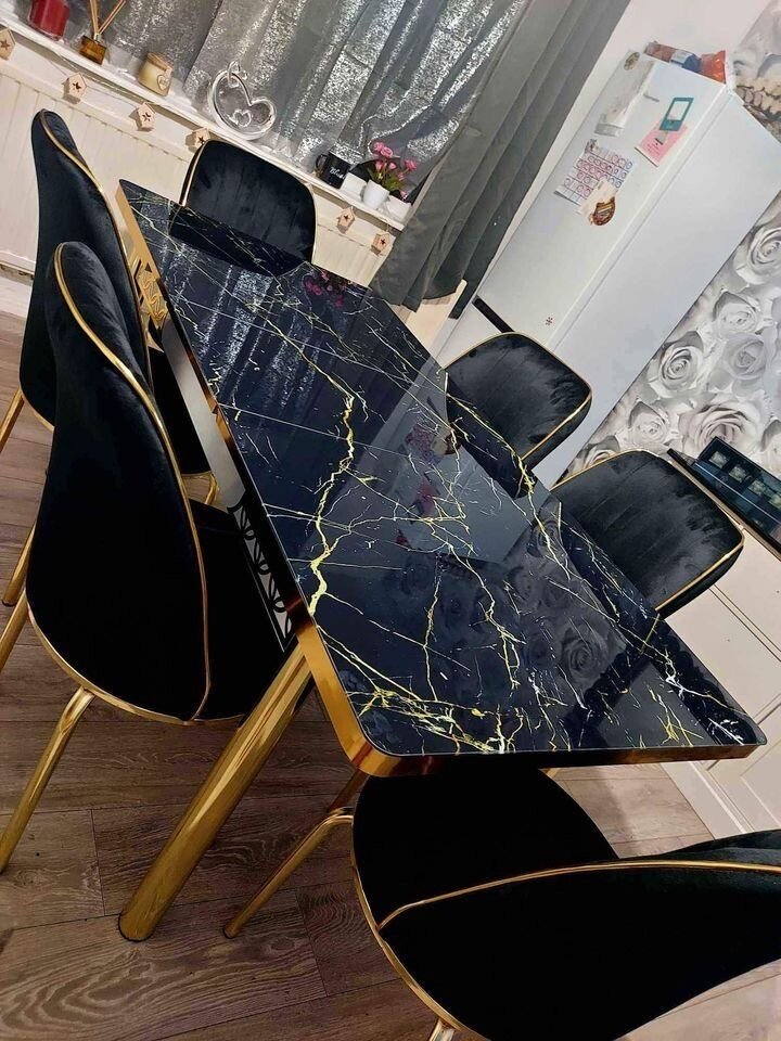 Table à manger moderne