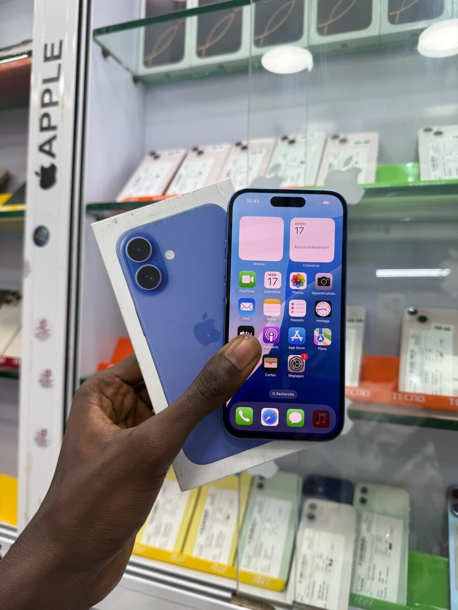 Disponible 16 simple 128go