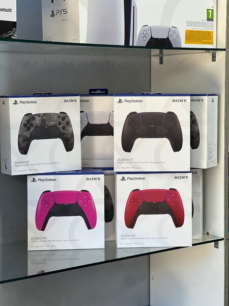 PS5 CONTROLLERS