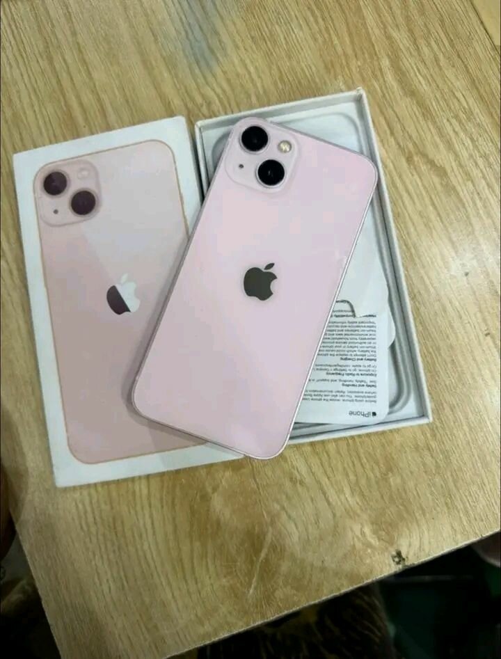 iPhone 13 Rose