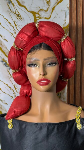 Turban en soie élégante