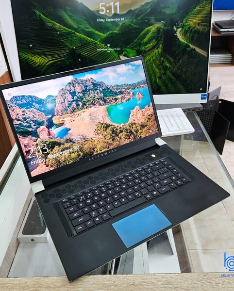 DELL ALIENWARE X17 R1