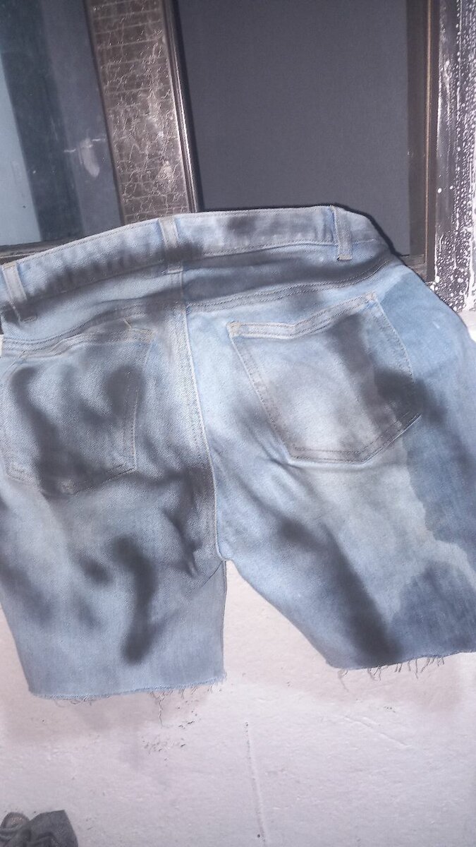 Short en jean délavé unique