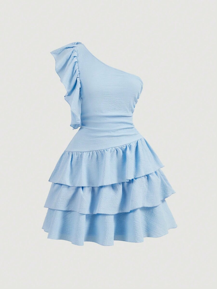 Robe Asymétrique à Volants
