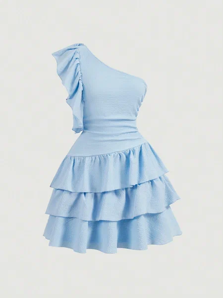 Robe Asymétrique à Volants
