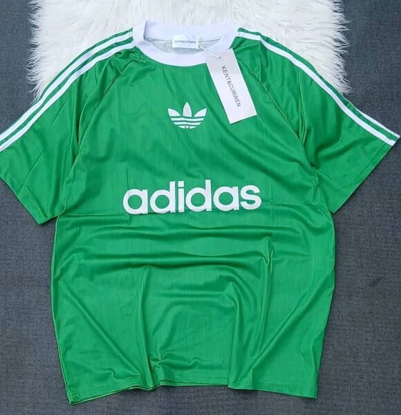 T-shirt Adidas classique