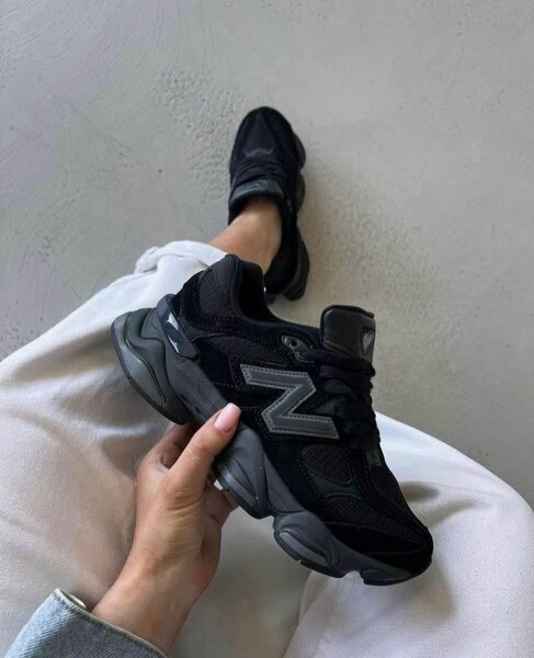 New Balance 9060 Black