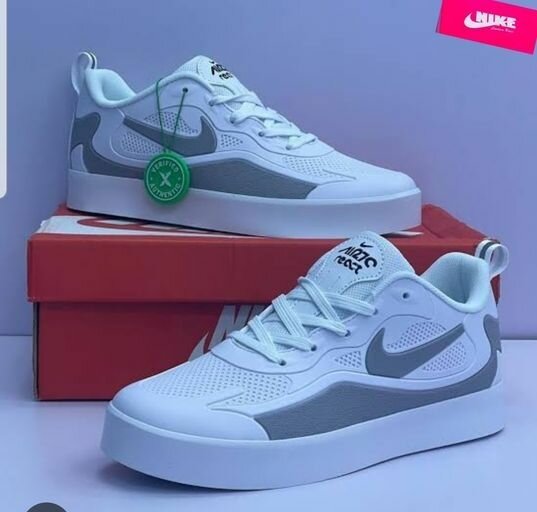 White Nike Air Sneakers
