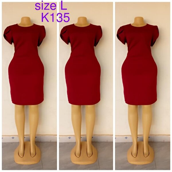 Red tight-fitting dress size L