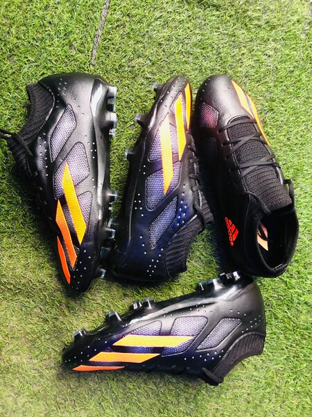 Soccer boots