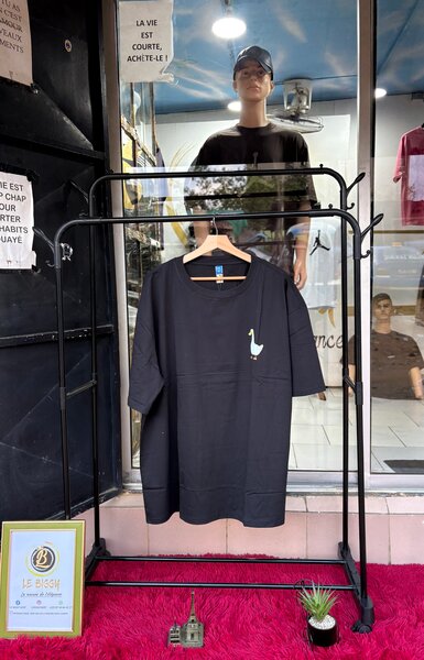 T-shirt noir tendance homme