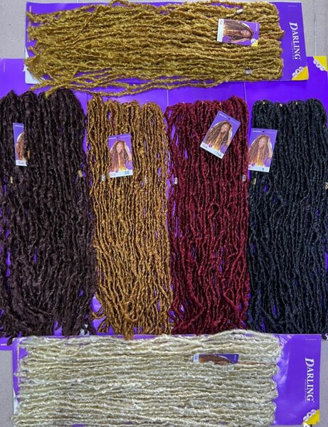 Extensions de cheveux synthétiques