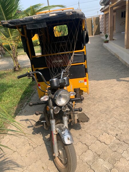 tricycle salonie