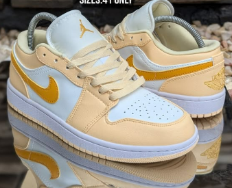 Air Jordan 1 Low 