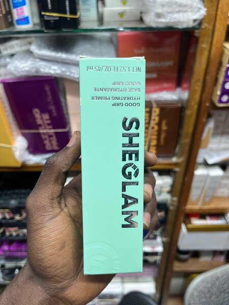 Base Hydratante SHEGLAM