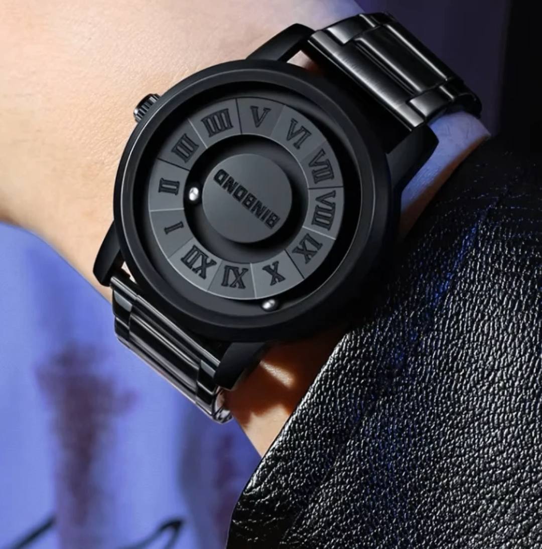 Montre élégante en acier noir