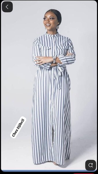 Robe chemise rayée élégante