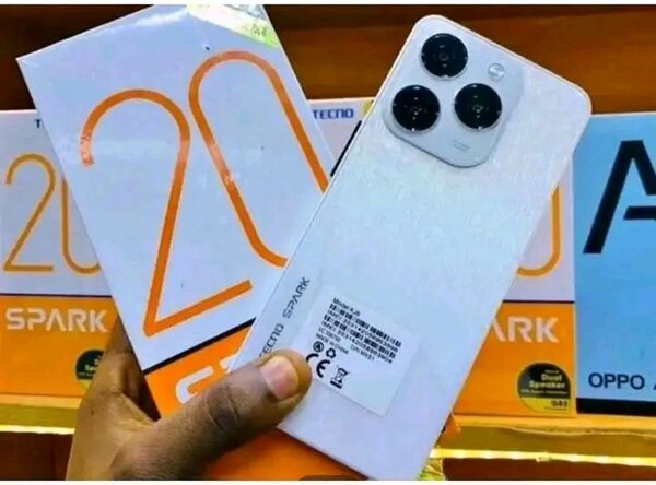 Tecno Spark 20 - Smartphone