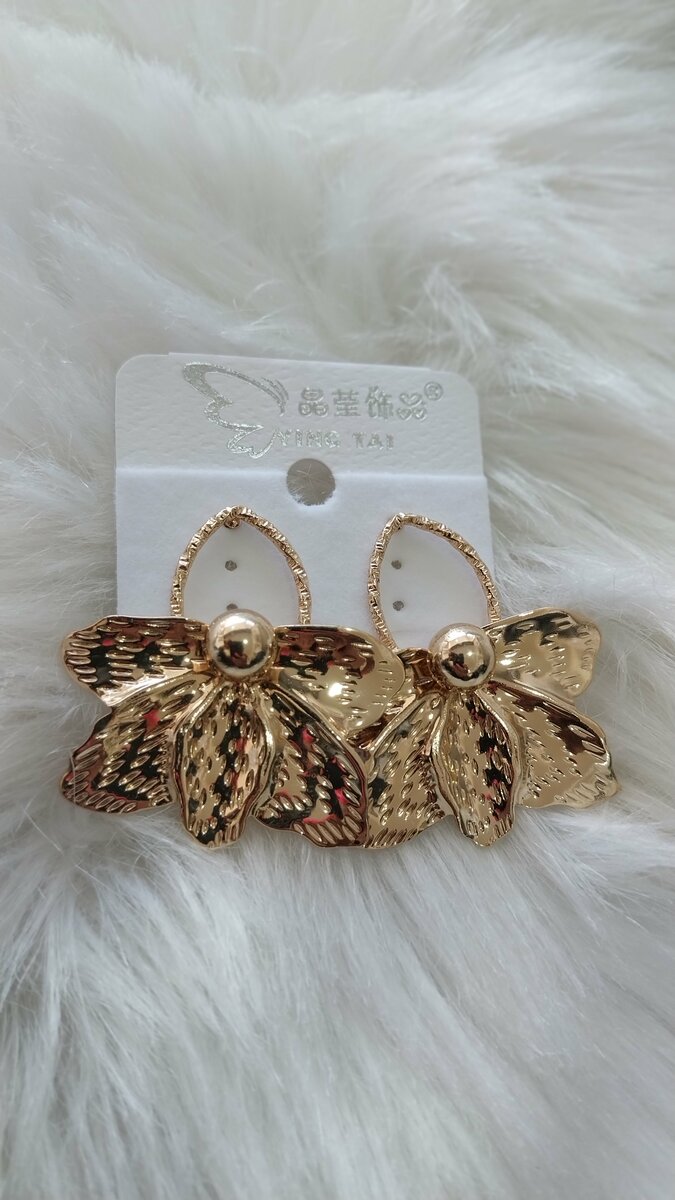 Non tarnish earrings