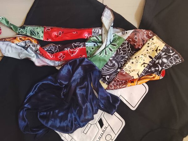 Bandeaux colorés mode