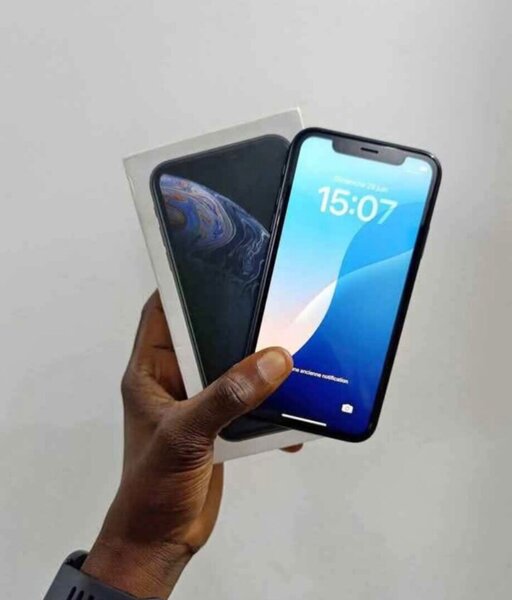 iPhone XR