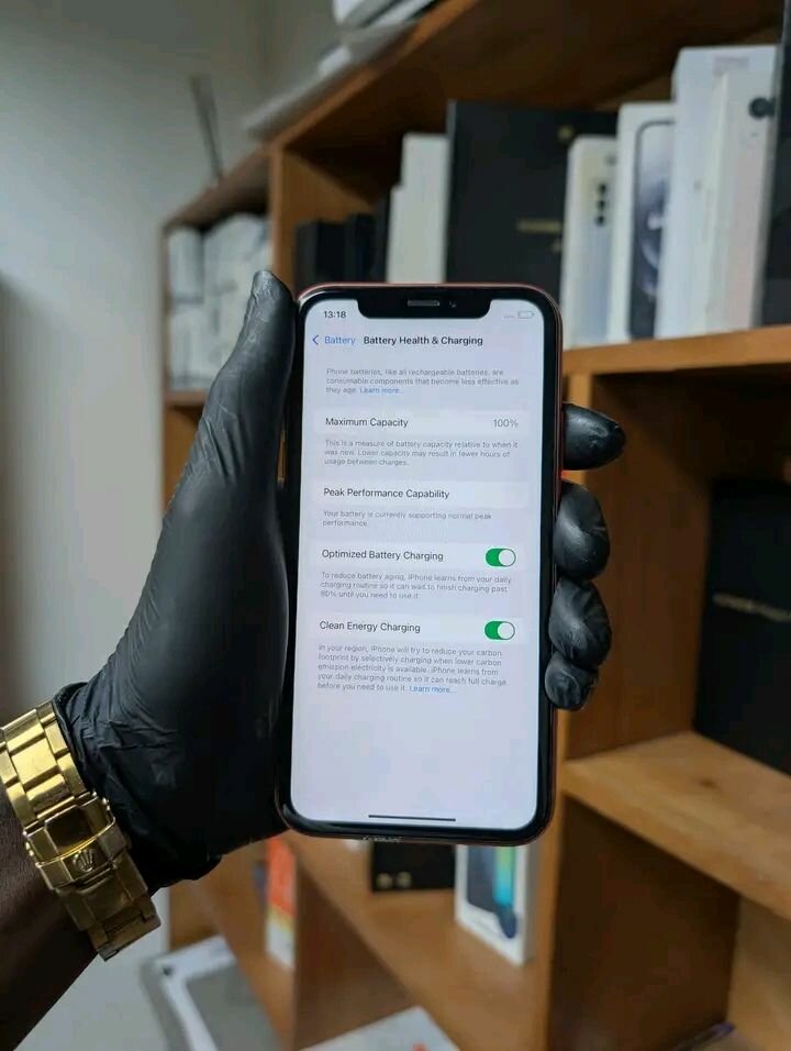 Apple iPhone XR Rouge 4G