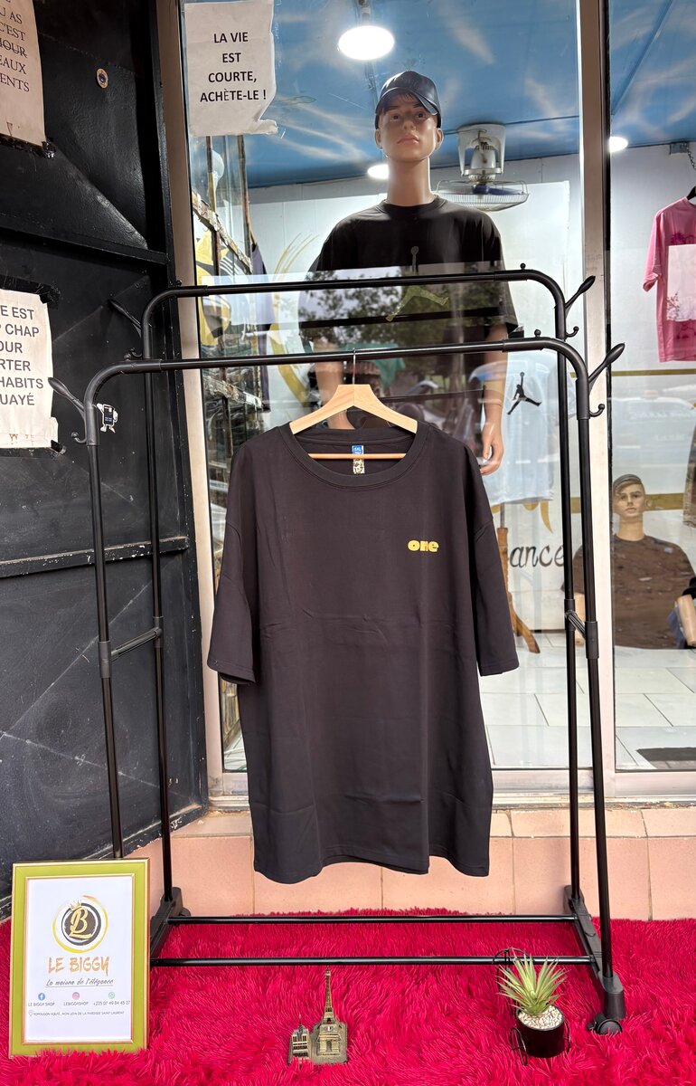 T-shirt noir "Once" unisexe