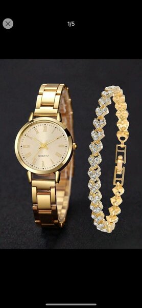 Montre dorée élégante femme