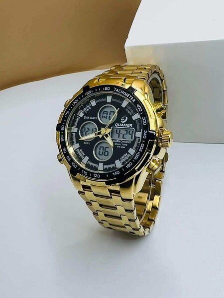 Montre digitale chic homme