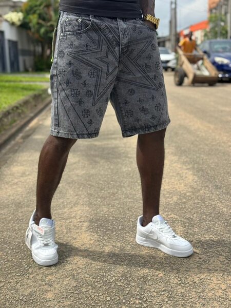 Shorts en denim étoilés