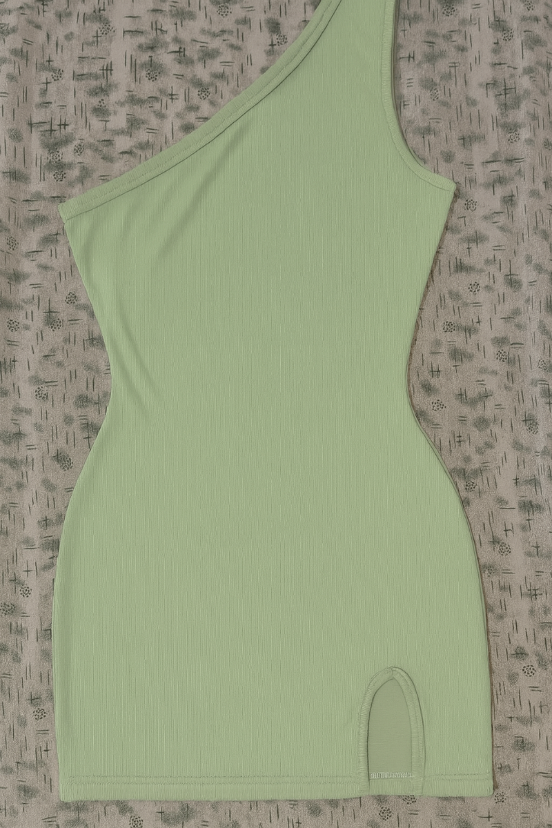 Robe asymétrique verte élégante