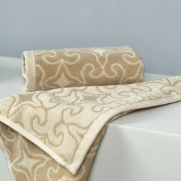 Serviette de bain en coton élégant