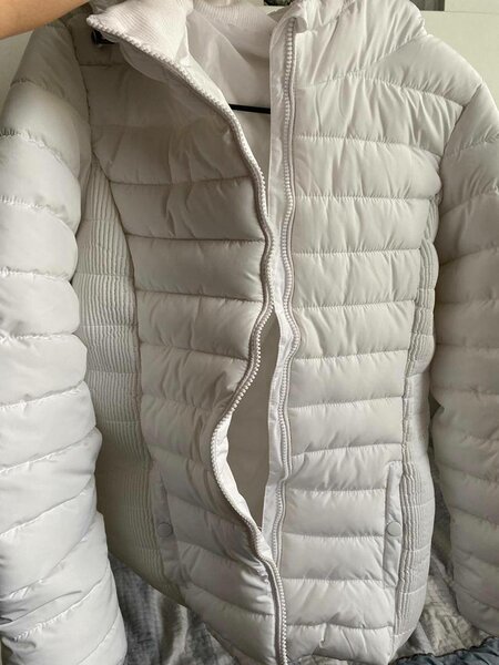 Куртка новая, с этикеткой.