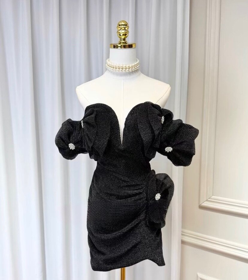 Minie robe noire