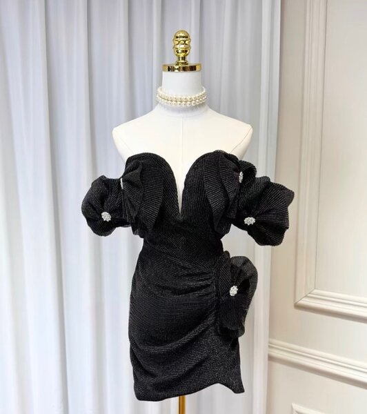 Minie robe noire