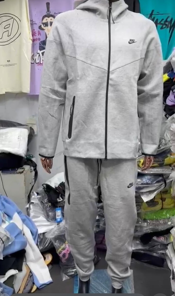 Men's Sports Tracksuit niketec