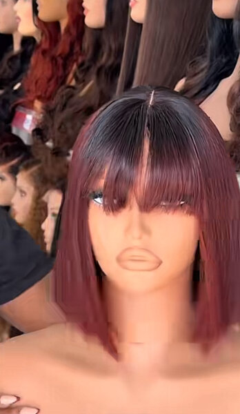 Perruque Bob Frange Rouge