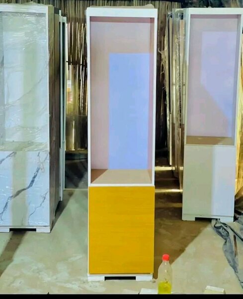 Vitrine d'exposition moderne