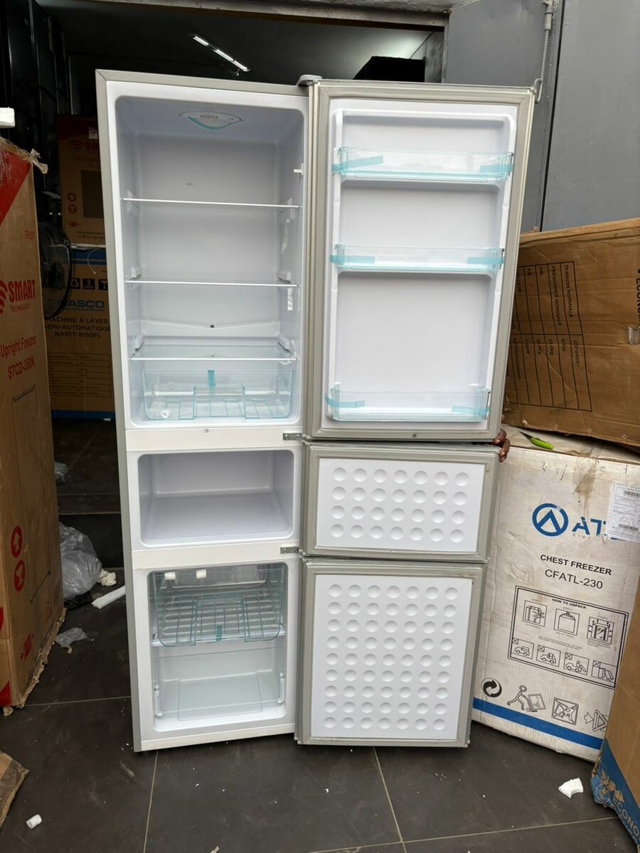 Réfrigérateur combiné 3 portes