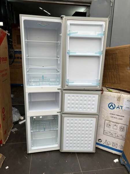 Réfrigérateur combiné 3 portes