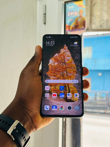 Smartphone Xiaomi HyperOS