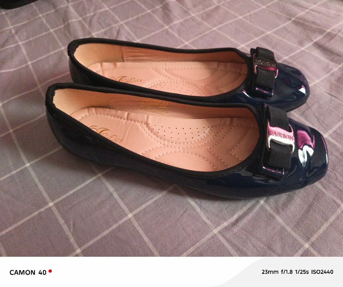 Ballerines élégantes en cuir verni