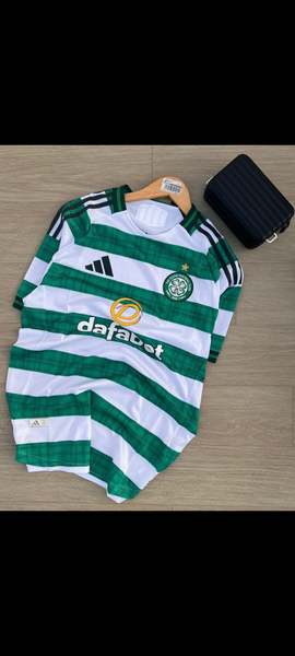 Maillot de football rayé vert