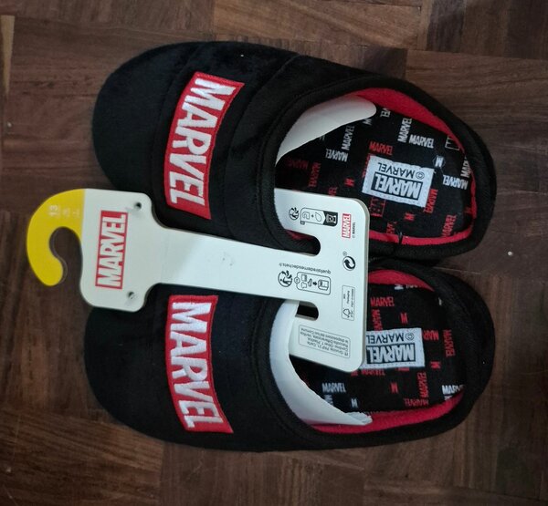 Boys house slippers Size 13